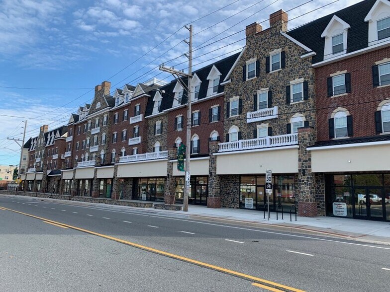 More Photos Of 139-169 S Main St, Newark Storefront Retail Residential For Lease