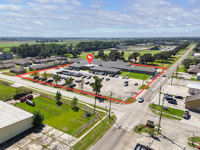 More Photos Of 1000 Plantation Rd, Thibodaux Office For Sale