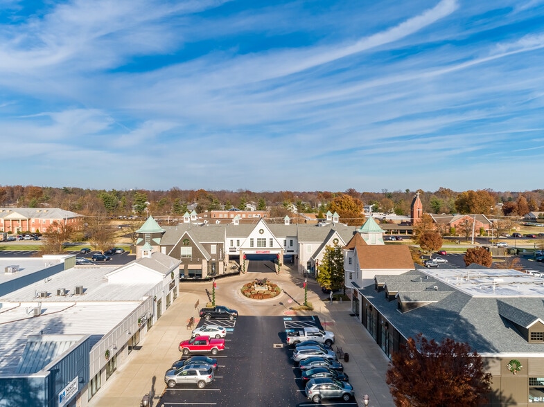 More Photos Of 1311 Herr Ln, Louisville Unknown For Lease