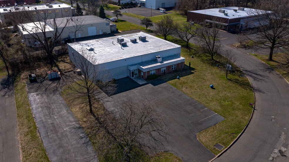 More Photos Of 290 Andrews Rd, Trevose Flex For Lease