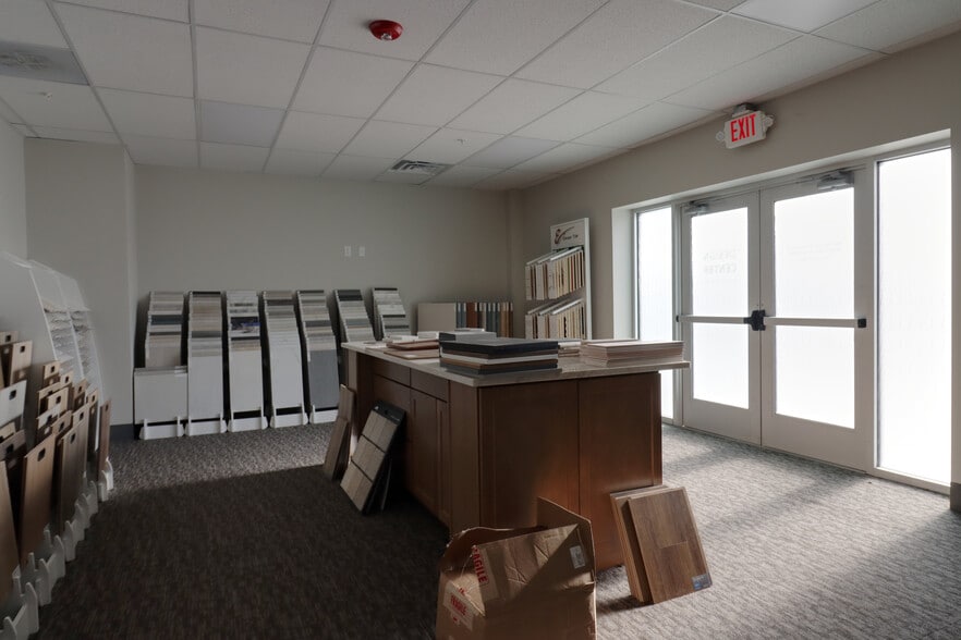 More Photos Of 6987 Rickenbacker Rd, Loveland Warehouse For Sale