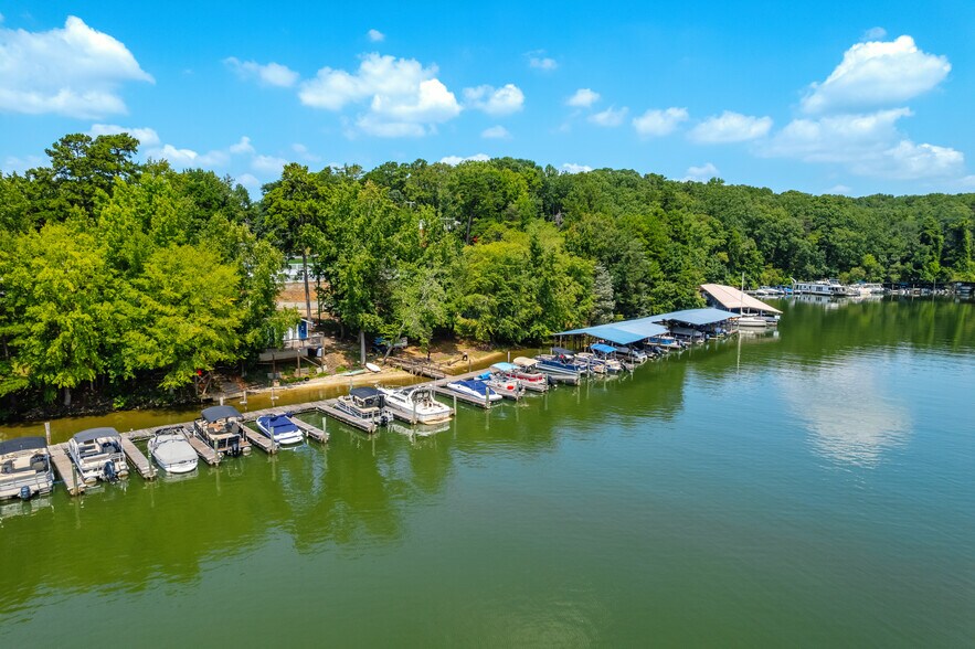 More Photos Of 14629 Rainbarrel Road, Charlotte Hotel For Sale