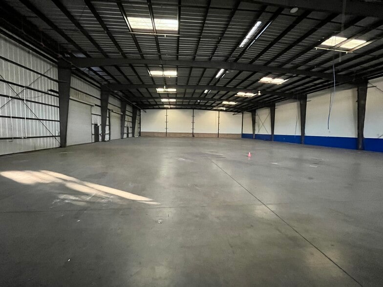 More Photos Of 14662 El Molino St, Fontana Warehouse For Sale