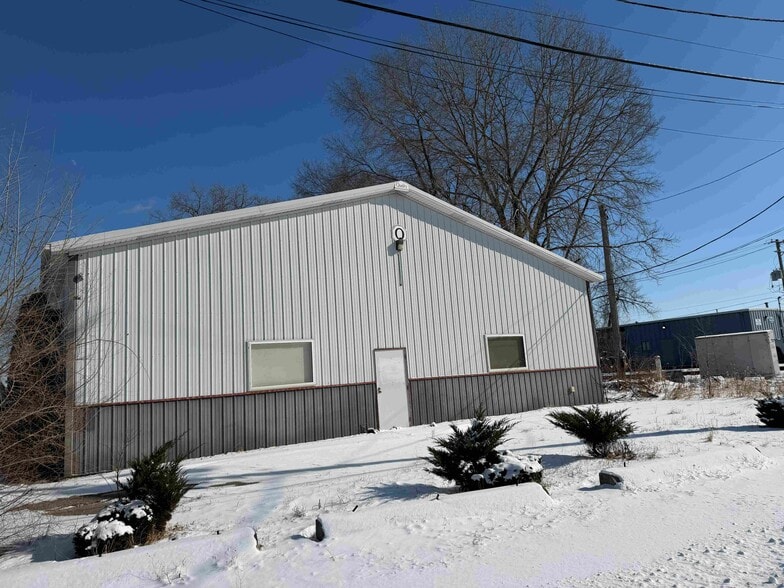 More Photos Of 40 Midland Ave, Rockdale Warehouse For Lease