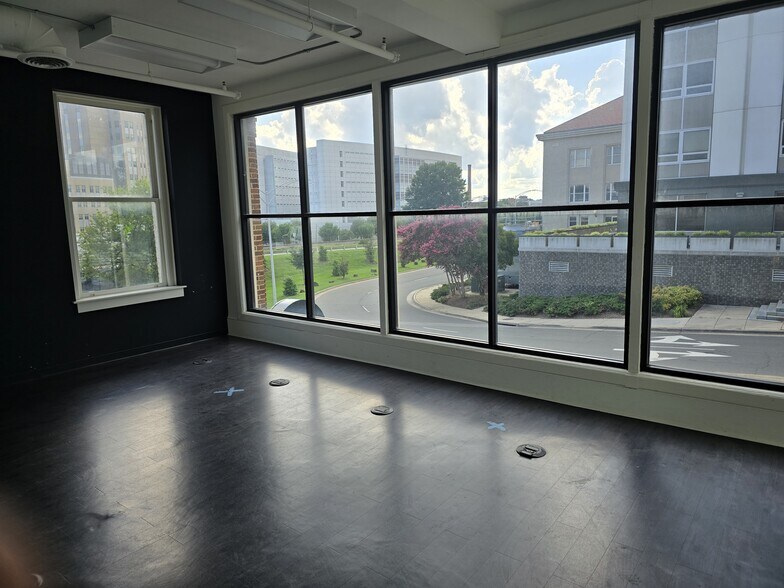 More Photos Of 300 E Main St, Durham Office Residential For Lease