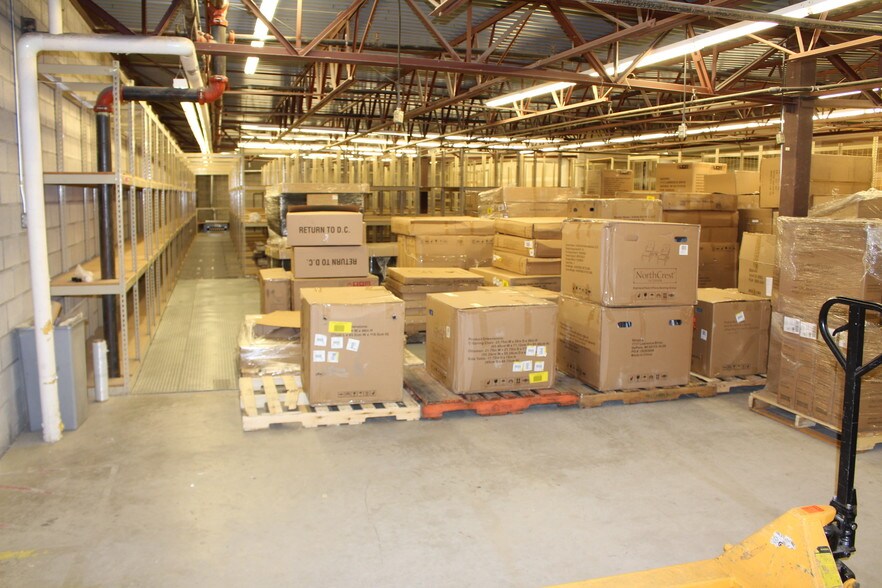 More Photos Of 301 Northwest Byp, Great Falls Freestanding For Lease