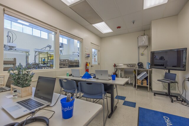 More Photos Of 230 Sardis Rd, Asheville Distribution For Sale