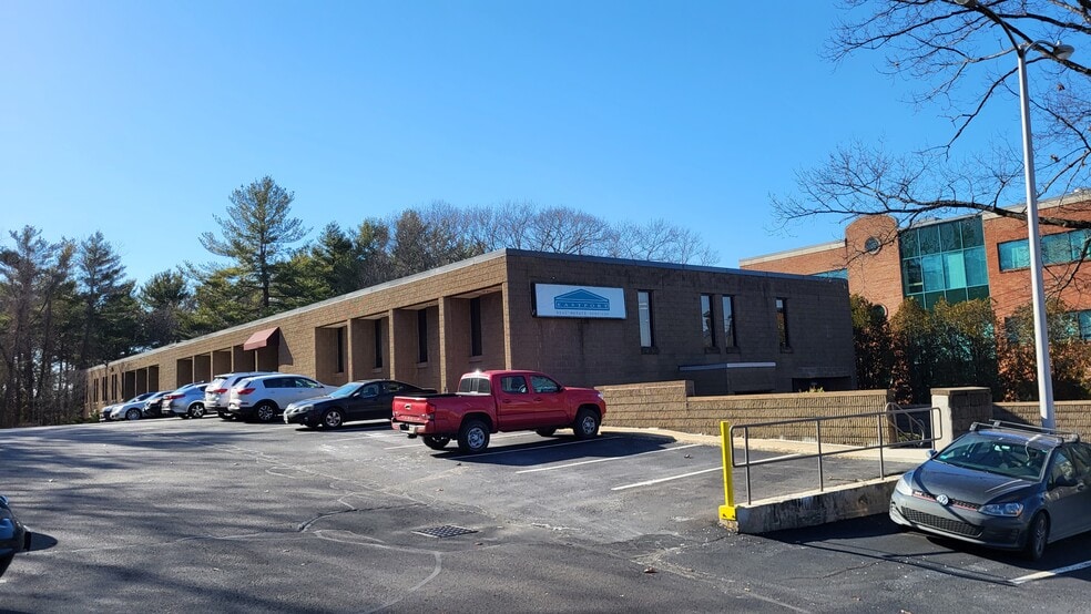 Primary Photo Of 318-320 Bear Hill Rd, Waltham Office For Lease