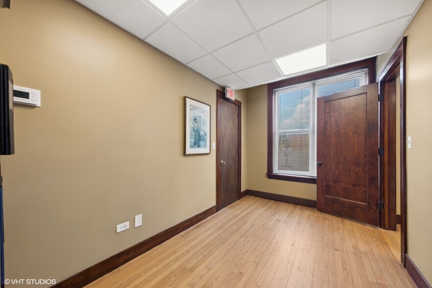 More Photos Of 536 Crescent Blvd, Glen Ellyn Unknown For Lease