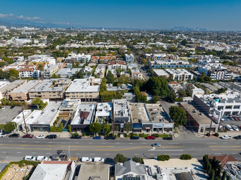 More Photos Of 908-910 N La Cienega Blvd, Los Angeles Storefront Retail Office For Sale