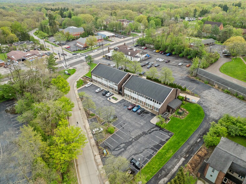 More Photos Of 8180 Brecksville Rd, Brecksville Medical For Lease