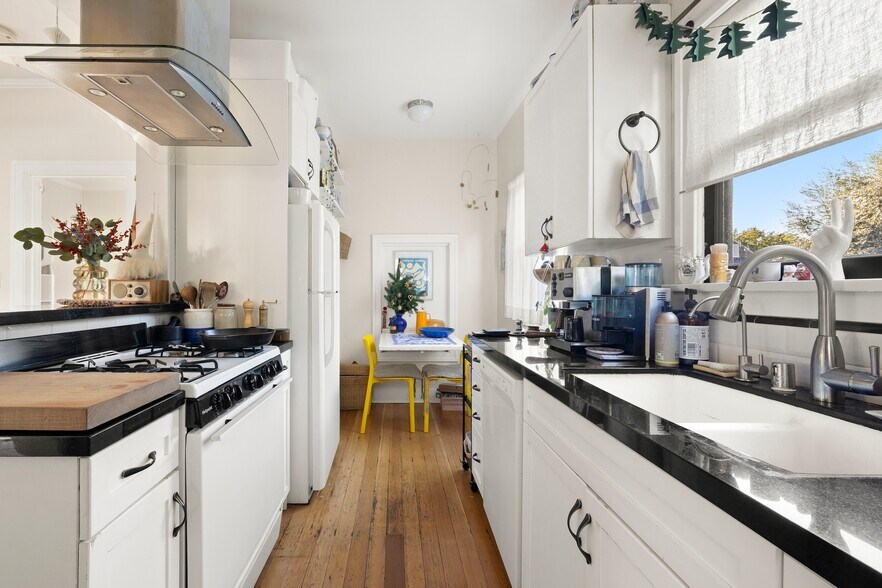 More Photos Of 1515 Echo Park Ave, Los Angeles Storefront Retail Residential For Sale