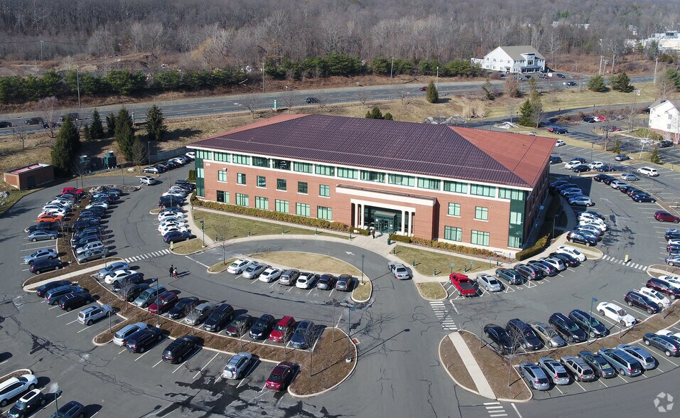 More Photos Of 399 Farmington Ave, Farmington Medical For Lease