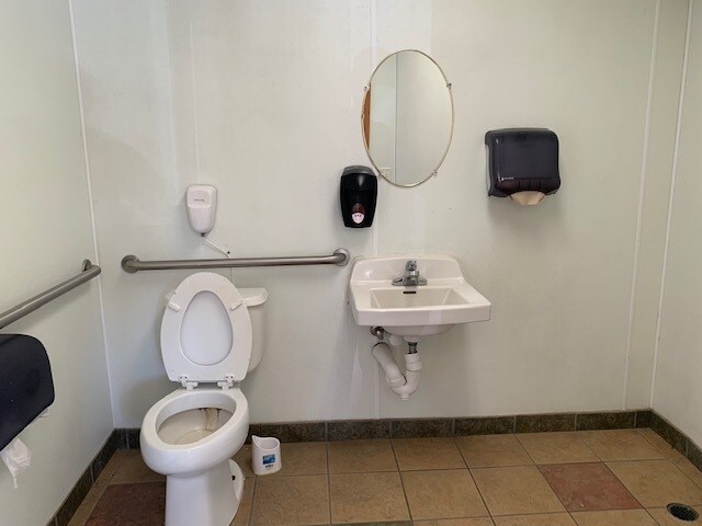 More Photos Of 500 Nebraska St, Sioux City General Retail For Sale