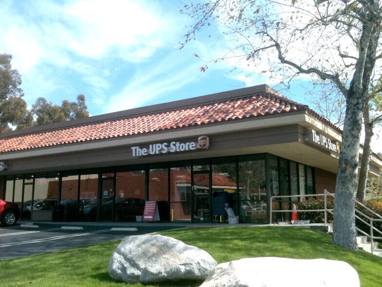 More Photos Of 25098 Marguerite Pkwy, Mission Viejo Unknown For Lease