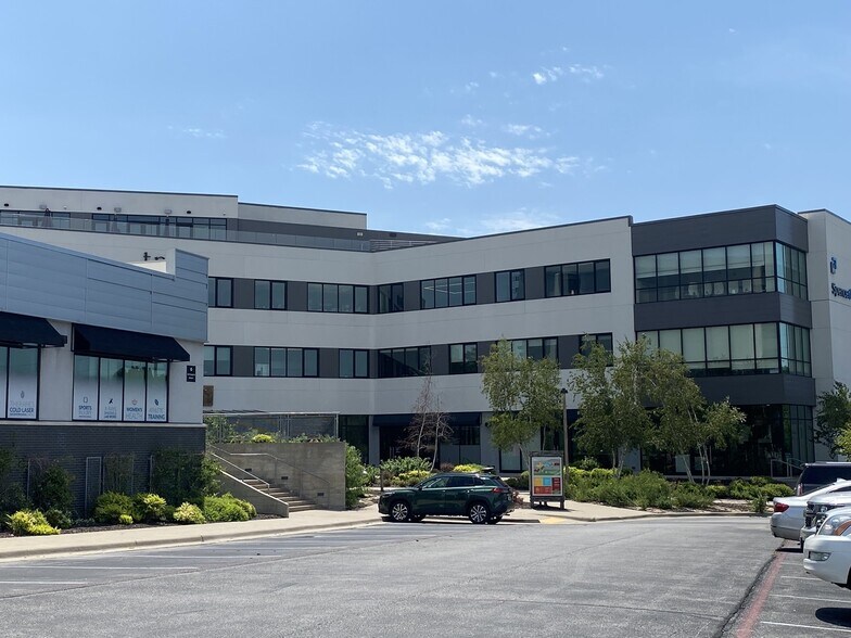 More Photos Of 2144 E Republic Rd, Springfield Office For Lease