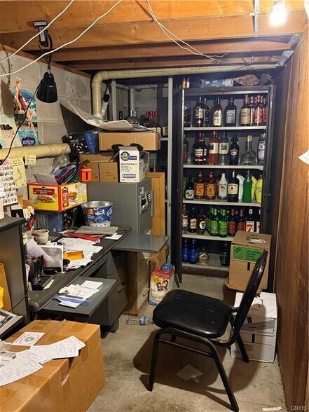 More Photos Of 10825 Taberg Florence Rd, Camden Bar For Sale