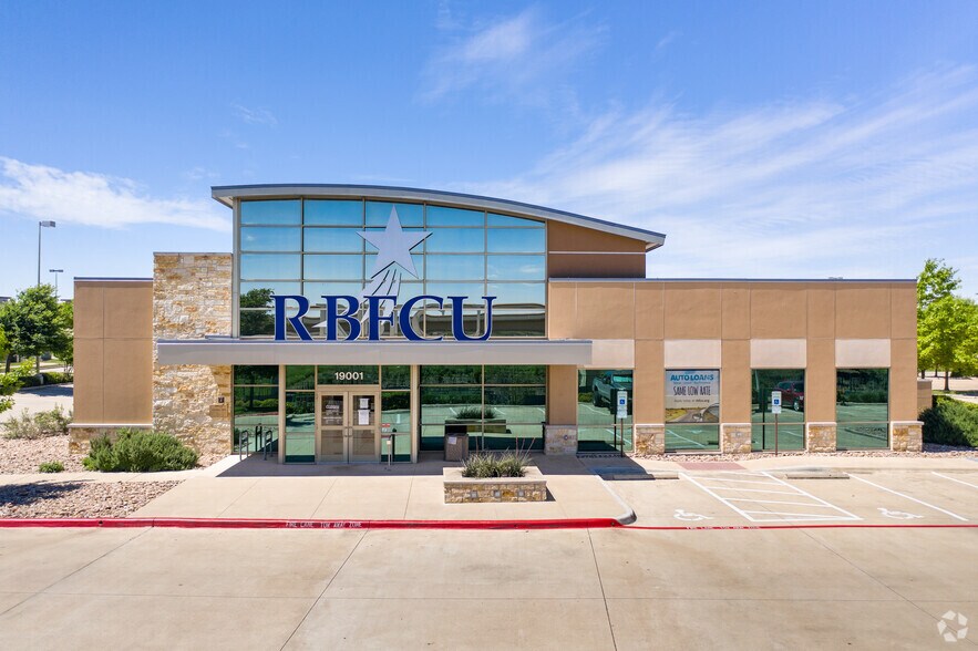 More Photos Of 18470 Fm-685 Blvd, Pflugerville Unknown For Lease