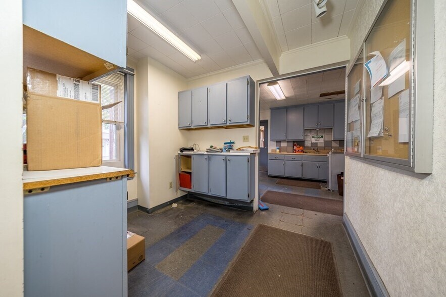 More Photos Of 318 N Elmer Ave, Sayre Unknown For Lease