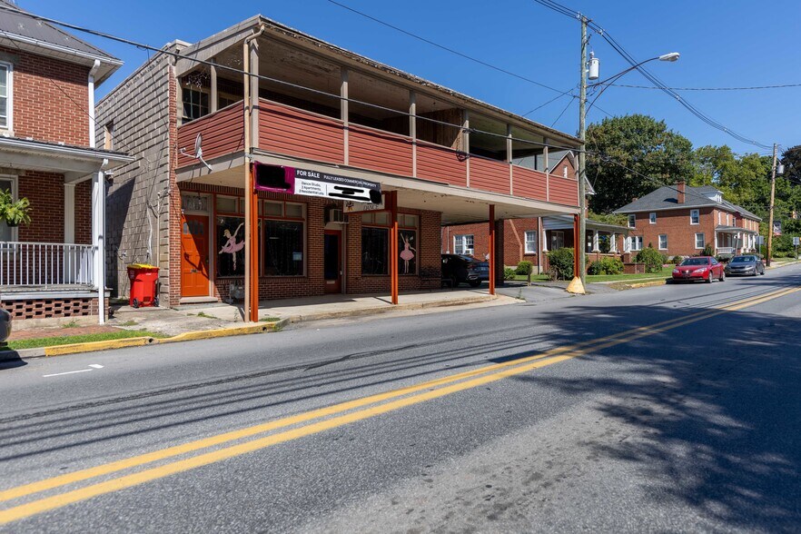 More Photos Of 232 N Main St, Mercersburg Storefront Retail Residential For Sale