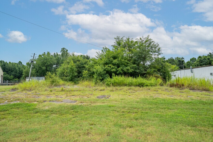 More Photos Of 1558 Main St, Yanceyville Land For Sale