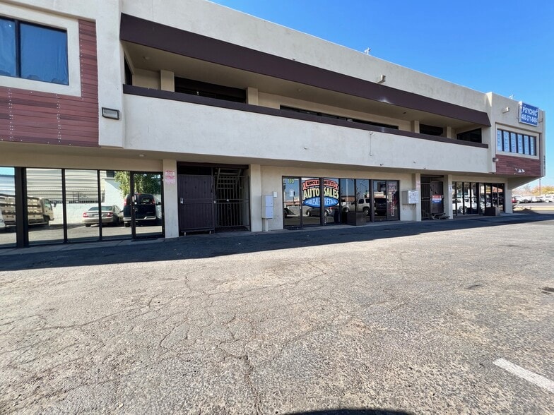 More Photos Of 2841 E Bell Rd, Phoenix Storefront Retail Office For Sale