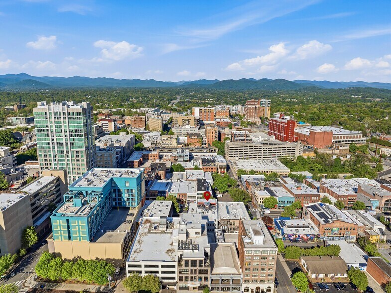 More Photos Of 32 Broadway St, Asheville Storefront Retail Residential For Sale