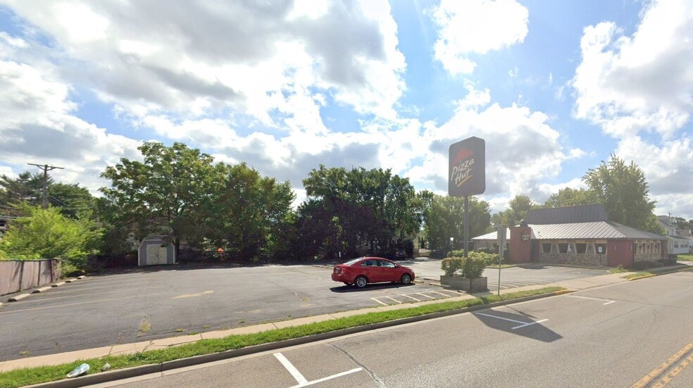 More Photos Of 801 Williams St, Lake Geneva Restaurant For Sale