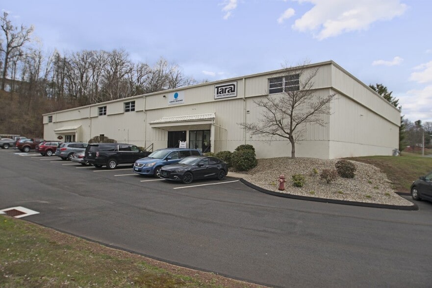 Primary Photo Of 227 Progress Dr, Manchester Light Manufacturing For Lease