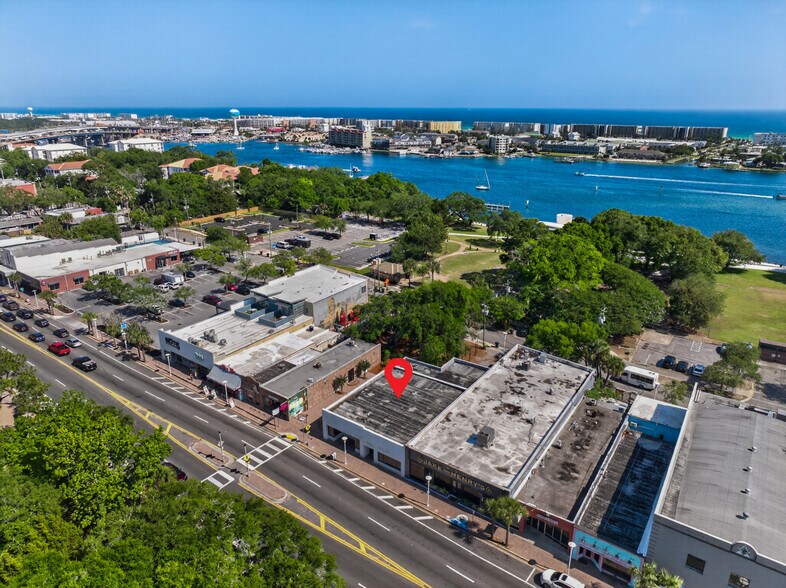 More Photos Of 142 & 144 US-98 Miracle Strip Pky, Fort Walton Beach Storefront For Sale