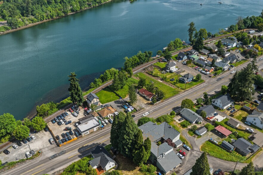 More Photos Of 715 S McLoughlin Blvd, Oregon City Apartments For Sale