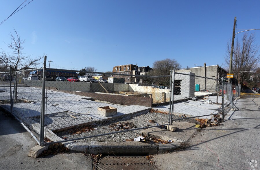 More Photos Of 4619 Woodland Ave, Philadelphia Apartments For Lease