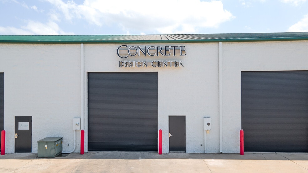 More Photos Of 1590 E State Highway 121, Lewisville Unknown For Lease