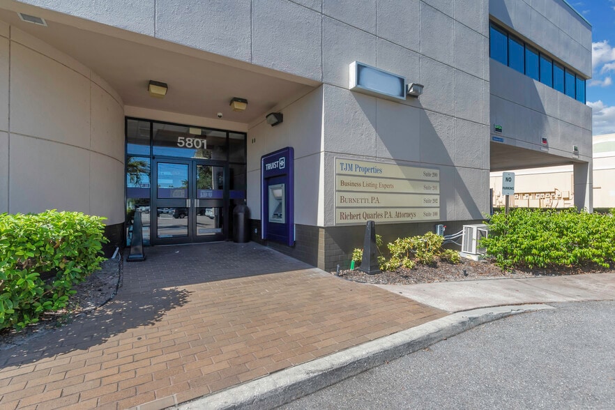 More Photos Of 5801 Ulmerton Rd, Clearwater Loft Creative Space For Lease