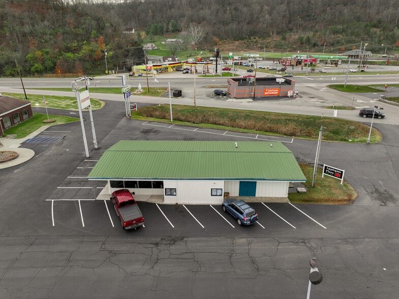 More Photos Of 1629 Ashland Rd, Greenup Freestanding For Sale