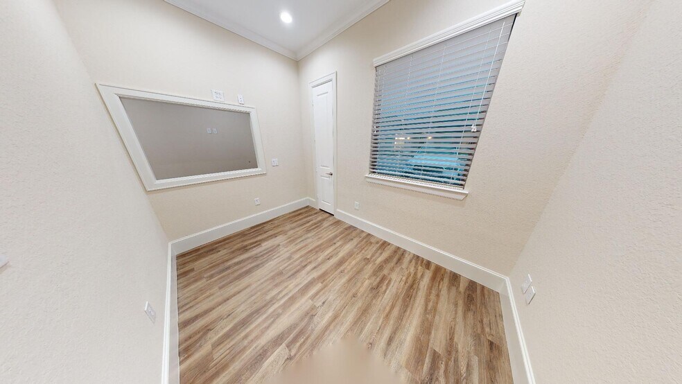 More Photos Of 11023 Northpointe Blvd, Tomball Medical For Sale