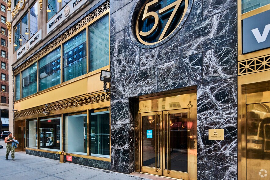 More Photos Of 57 W 57th St, New York Office For Lease