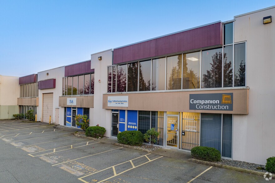 More Photos Of 17688 66th Ave, Surrey Warehouse For Lease