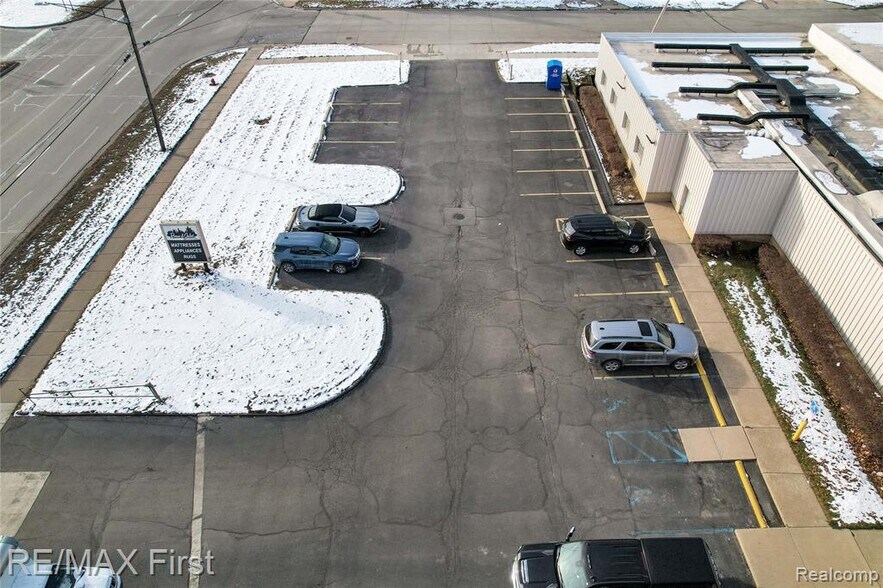 More Photos Of 8655 E 8 Mile Rd, Warren Warehouse For Sale