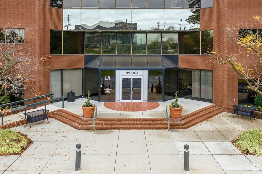 More Photos Of 1190 Winterson Rd, Linthicum Office For Lease