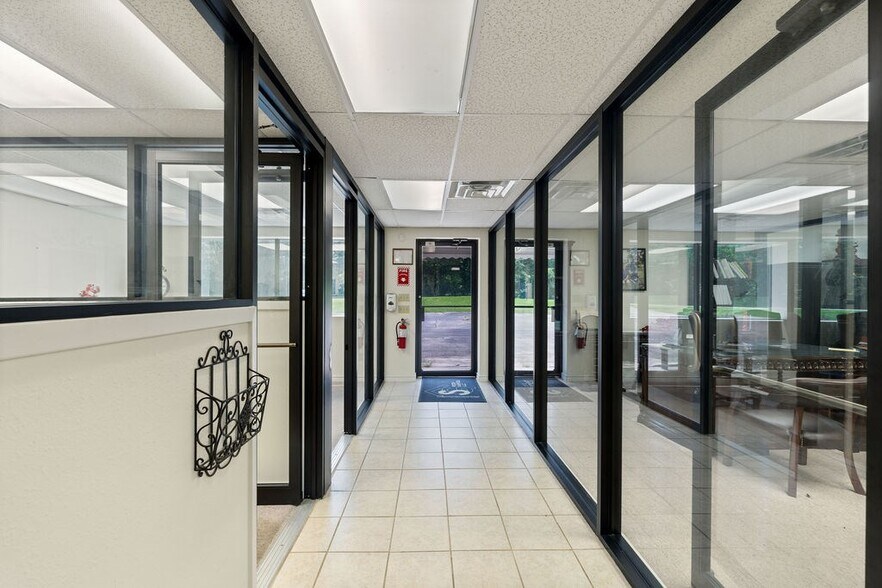 More Photos Of 2524 US Highway 96 N, Center Warehouse For Sale