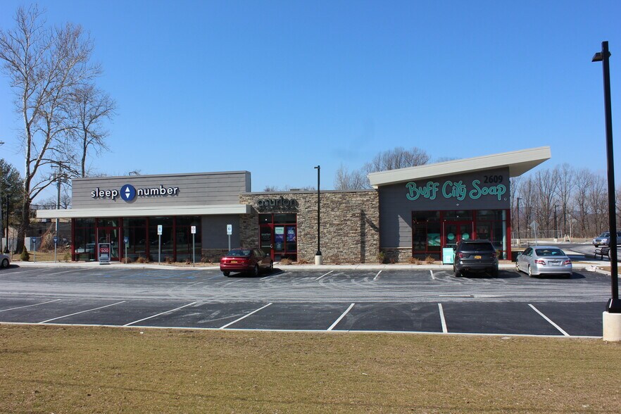 More Photos Of 2627 South Rd, Poughkeepsie Unknown For Lease