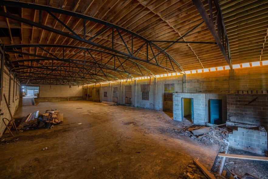 More Photos Of 1795 King Street Ext, North Charleston Warehouse For Sale