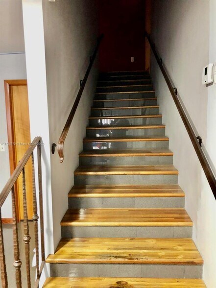 More Photos Of 1751 38th Pl. Unit 1004A Pl, Hialeah Flex For Sale