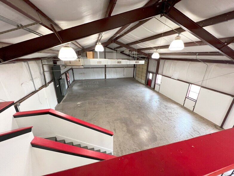 More Photos Of 140 Market St, Georgetown Warehouse For Lease
