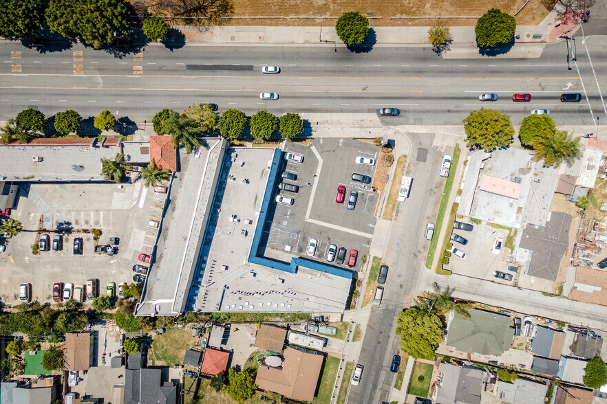 More Photos Of 1110-1112 S Long Beach Blvd, Compton General Retail For Sale