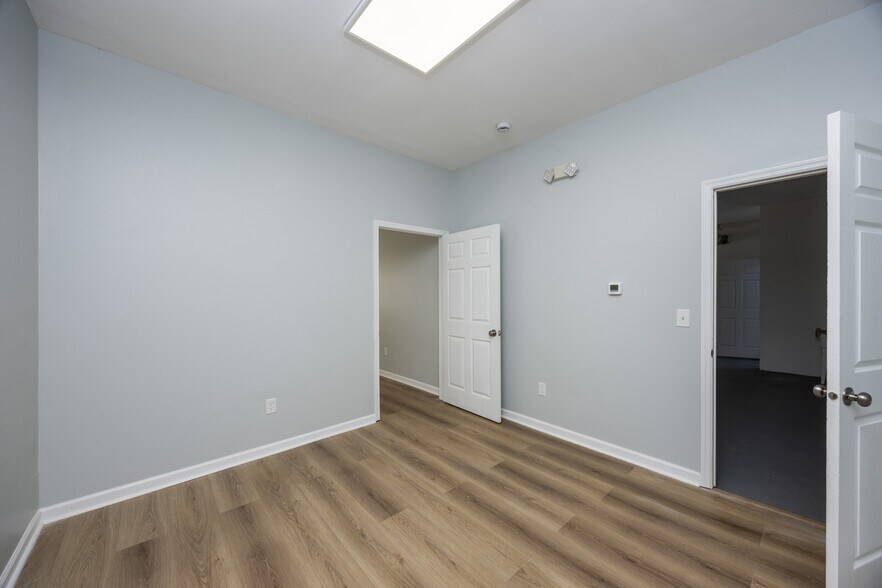 More Photos Of 320 Tilton Rd, Northfield Warehouse For Lease