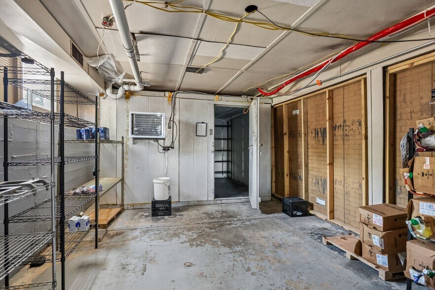 More Photos Of 206 W Spruce St, Gillespie Religious Facility For Sale