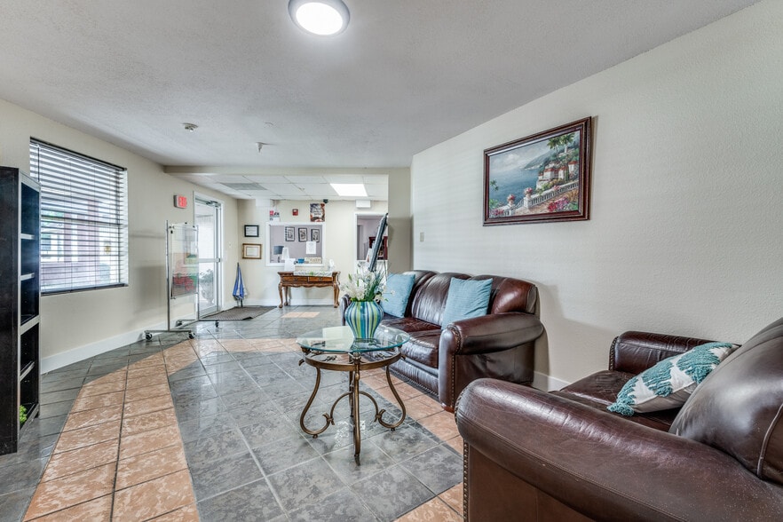 More Photos Of 1710 N McDonald St, McKinney Assisted Living For Sale