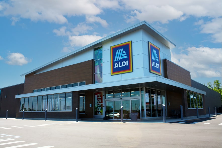 More Photos Of 3021-3039 E Michigan Ave, Jackson Unknown For Lease